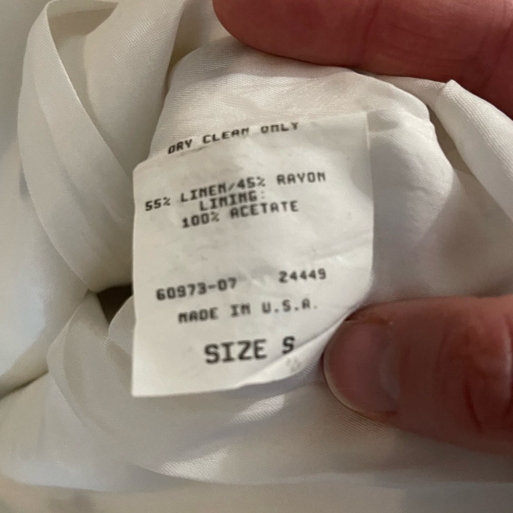Beautiful Mimi Maternity sleeveless linen top, white with black flowers, Small - Picture 6 of 6